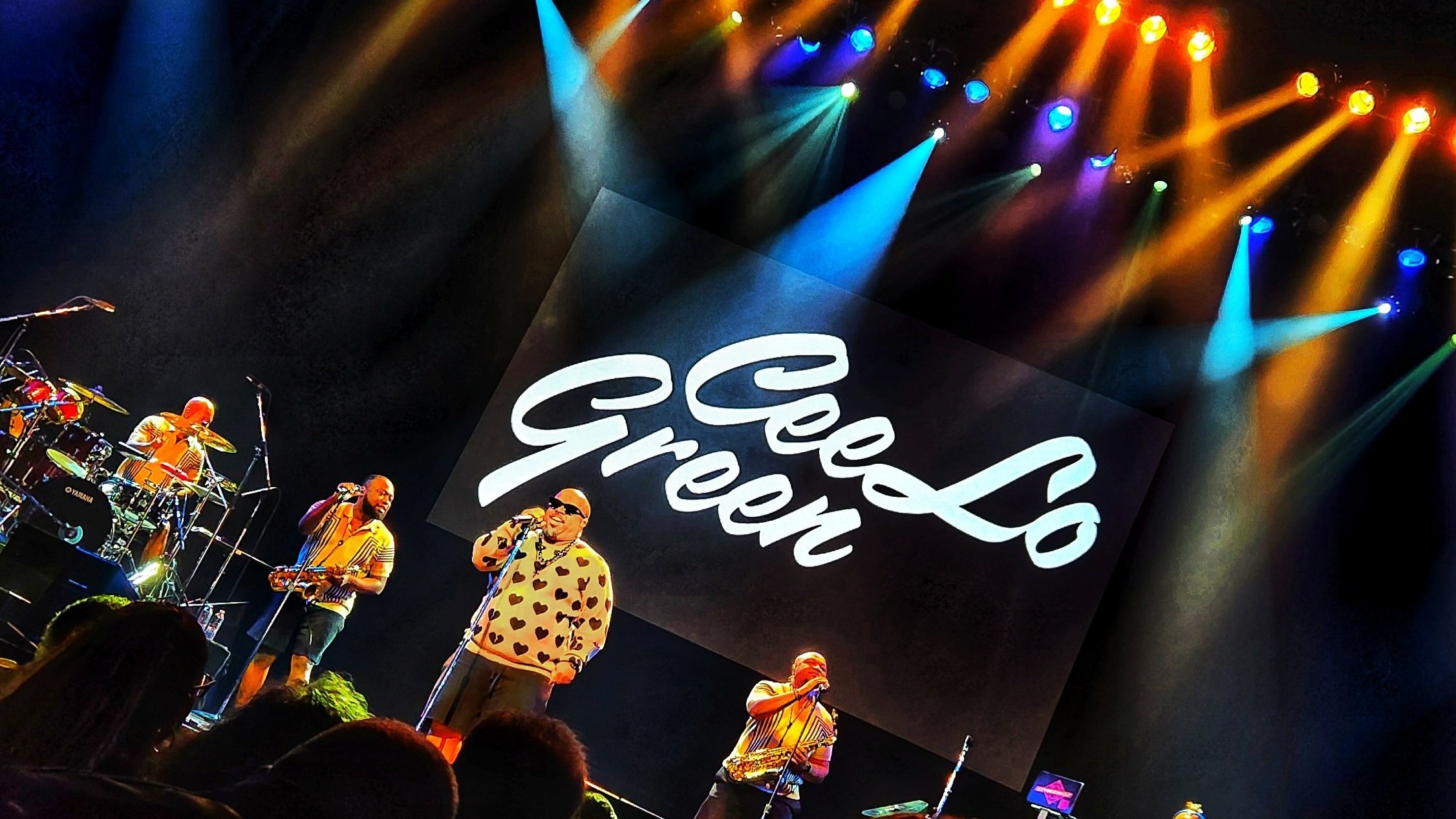 CeeLo Green Lights Up the Stage: An Intimate Performance and Heartfelt Connection – Concert Review